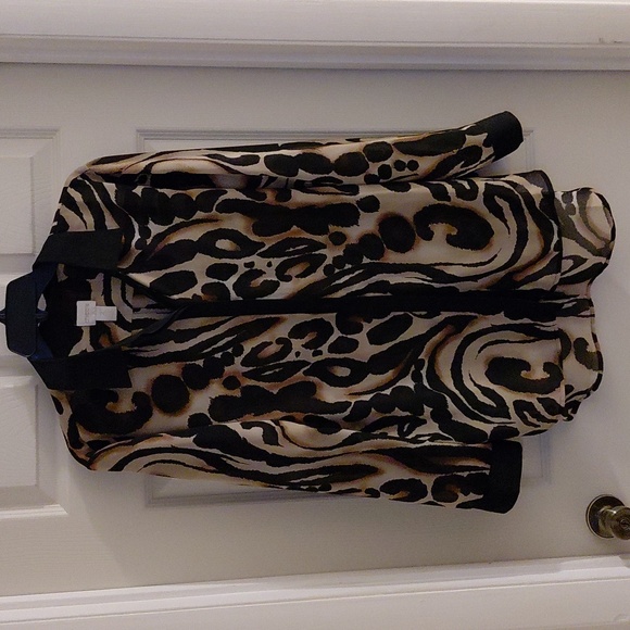 Chico's Tops - EUC Chico's Animal Print Blouse Chico 2
